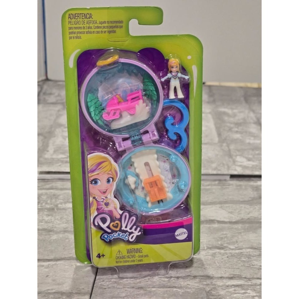 Polly Pocket Micro Compact Snow‎ Cabin w/ Doll Accessories Snow Sled